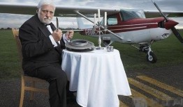 吃瓜崔洁民航,揭秘民航界的风云人物