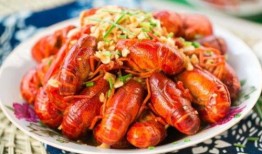 小乐吃龙虾网友吃瓜,一场美食与娱乐的盛宴