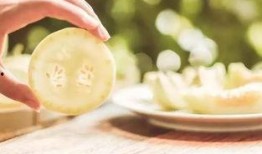 朋友吃瓜甩籽,朋友吃瓜甩籽，共享欢乐时光